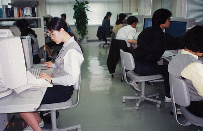データ作成サービス事業を柱とするため、設備増強